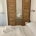 Aaa Apartment *