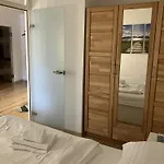 Aaa Apartment *